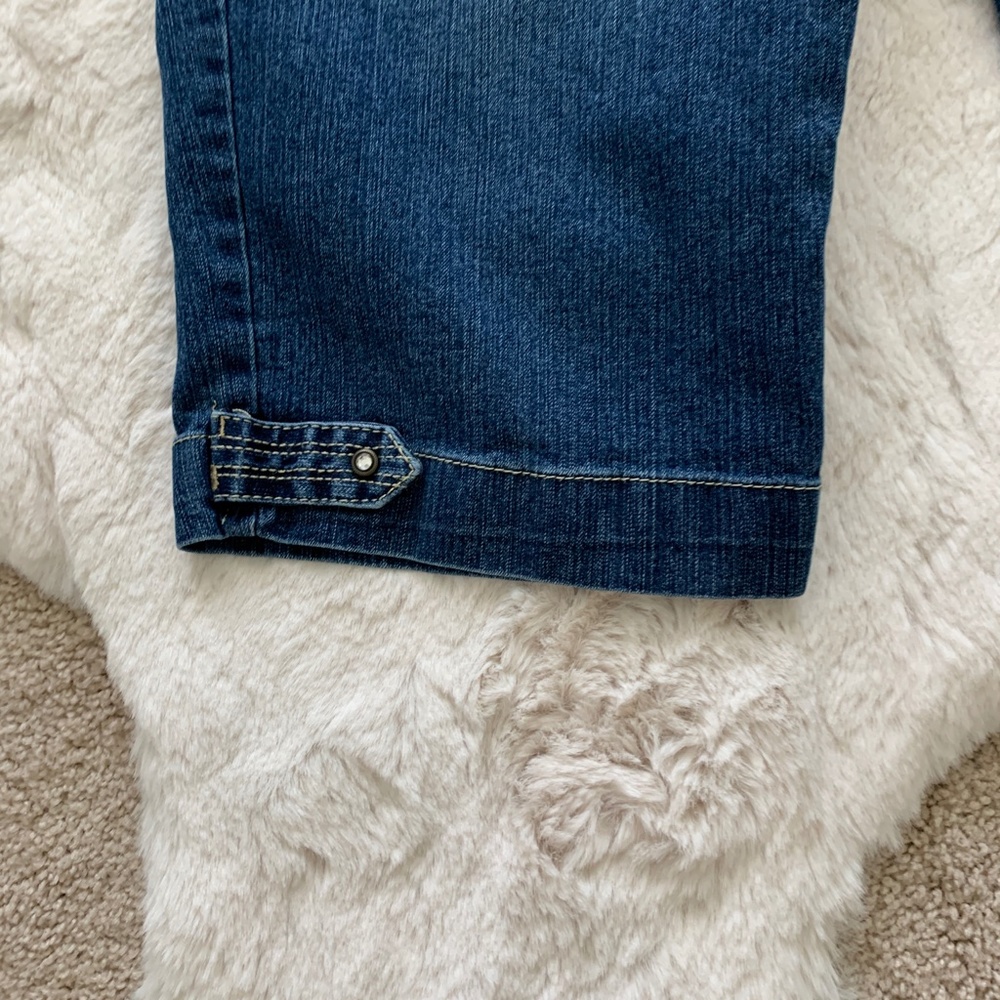 Bandolino Brady Blue Jean Bermuda Shorts-Size 6 - Picture 4 of 11